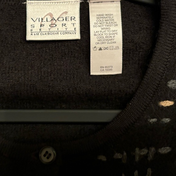 Liz Claiborne wool cardigan. - Picture 4 of 8